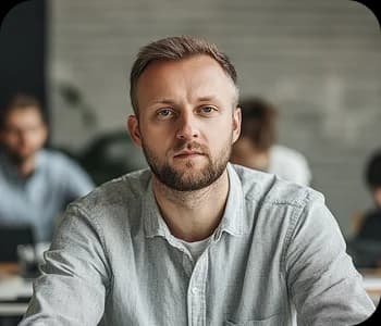 Директор по продажам