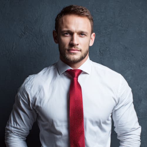 Директор по маркетингу