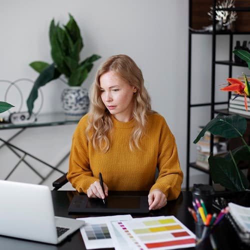 Реклама + Графический дизайнер